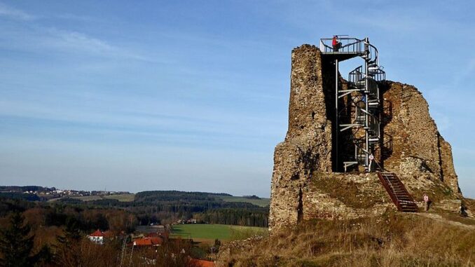 hrad Lichnice