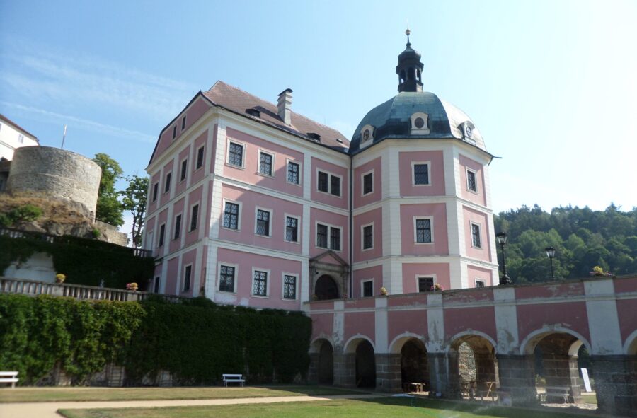 hrad a zámek Bečov nad Teplou