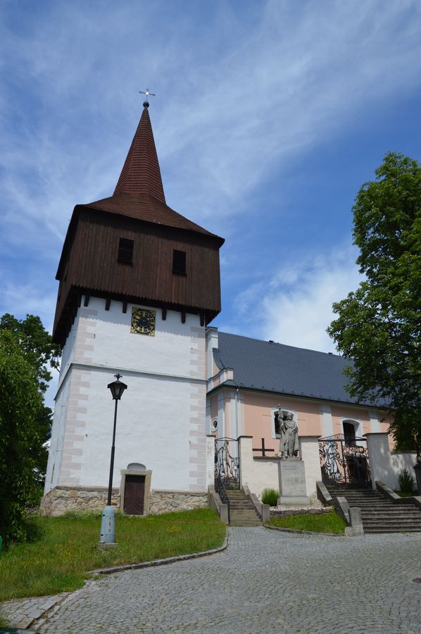 Kladské pomezí - kostel v Hronově