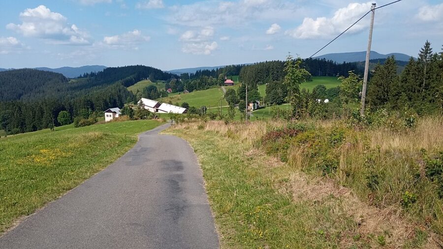 Staré Hamry, Gruň. Zdroj foto: Commons.wikimedia.org. Autor: Hugo. Licence: CC BY-NC-SA 4.0