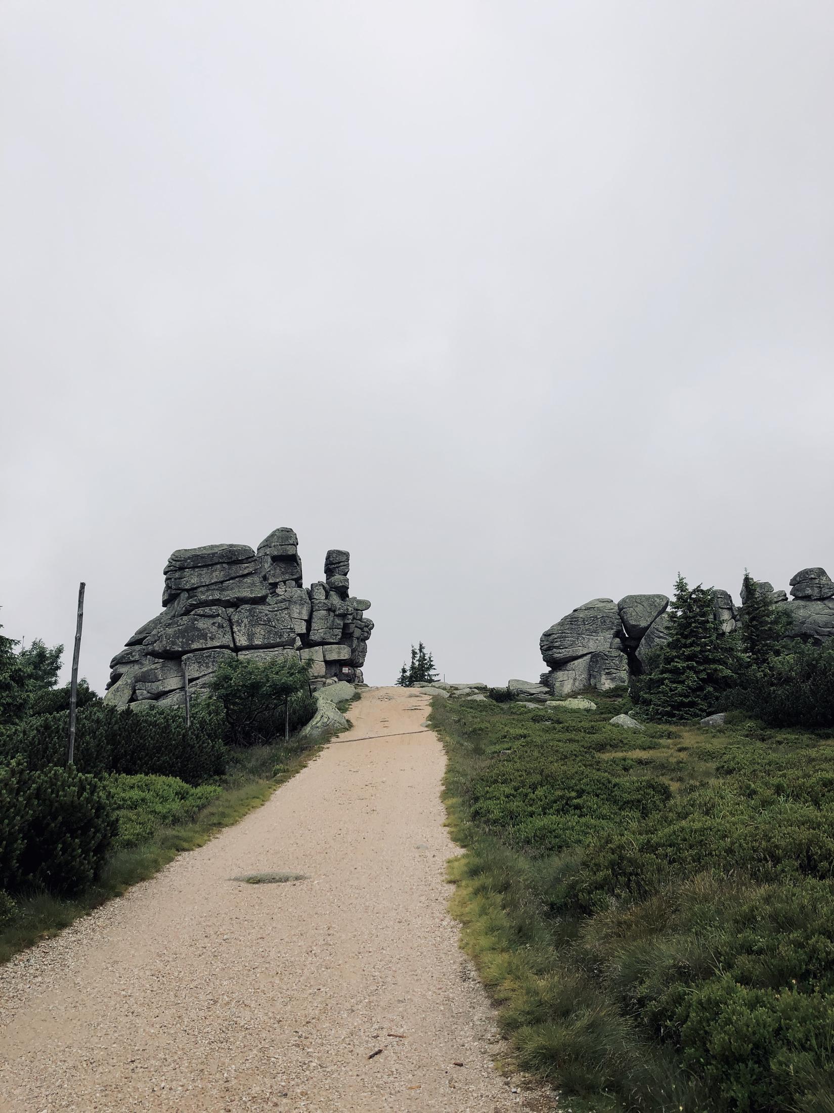 Cesta ke Svinským kamenům