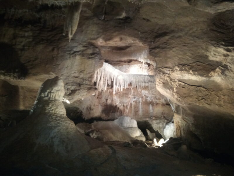 Do Koněpruských jeskyní je rodinný výlet s dětmi ideální. Je to výlet dobrodružný a tajemný. Autor a zdroj foto: Pavla Košík Jelínková 