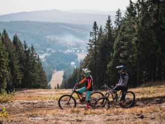 Pokochejte se výhledy na šumavskou přírodu ze Špičáku. Zdroj: Ski & bike Špičák