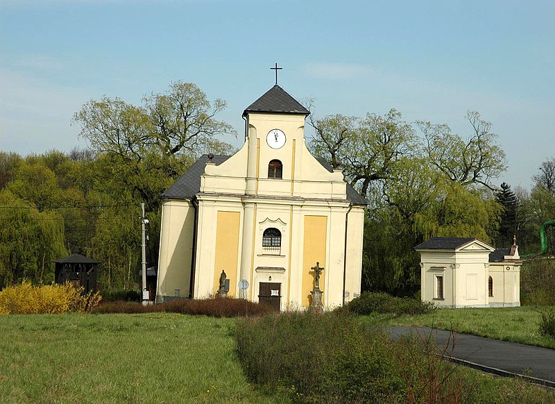 Kostel sv. Petra z Alkantary, Karviná. Autor: Petr Štefek. Zdroj: Creative Commons BY-SA 3.0