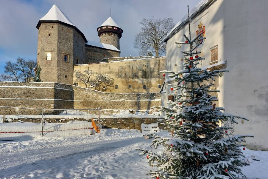 Vánoce na hradě Sovinci