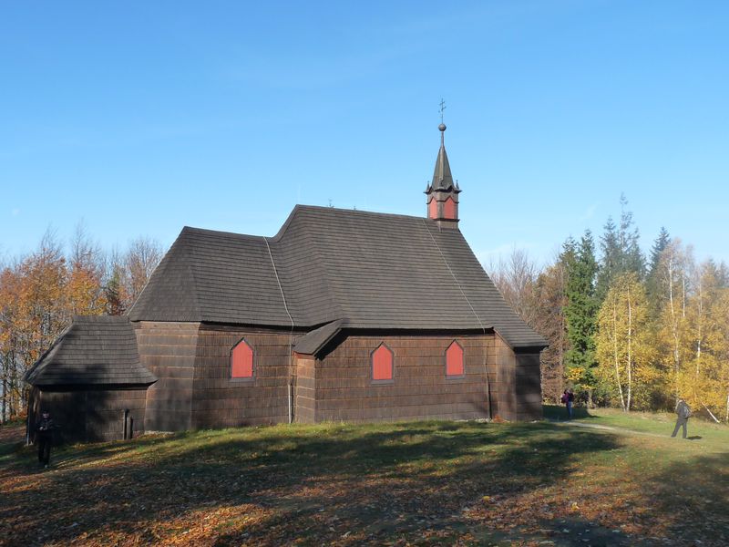 Kostel svatého Antonína Paduánského na Malé Prašivé. Zdroj foto: Chata Prašivá, Vyšní Lhoty, Moravskoslezský kraj