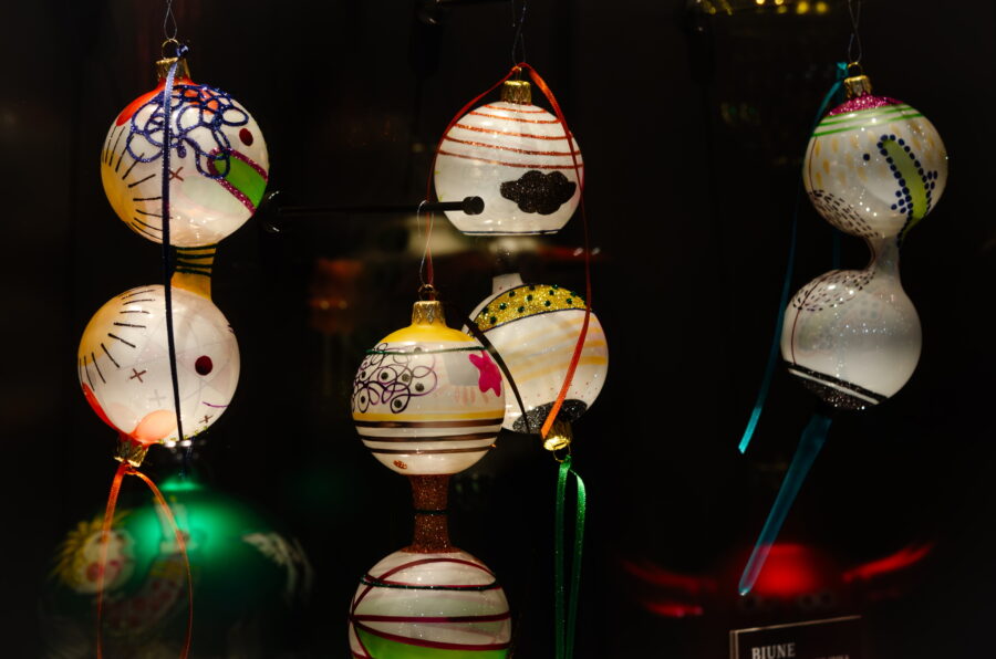 Instalace v expozici WOW, mezinárodní sympozium vánočních ozdob. Autor: Aleš Kosina.