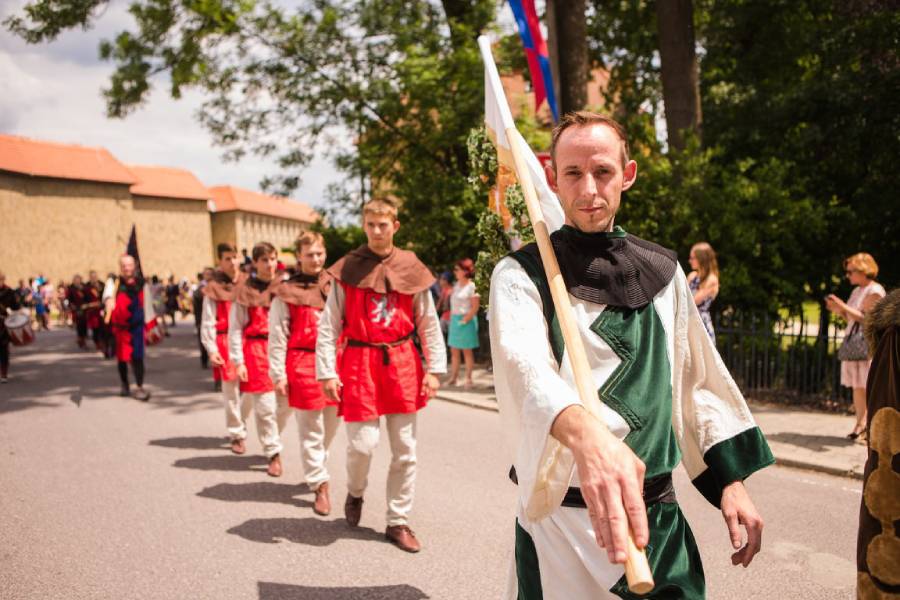 Slavnost Barchan v Jemnici