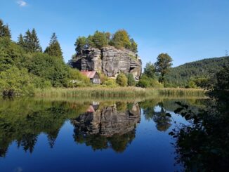 Skalní hrad Sloup v okrese Česká Lípa, Liberecký kraj. Zdroj: Shutterstock.com/Petr Brezina