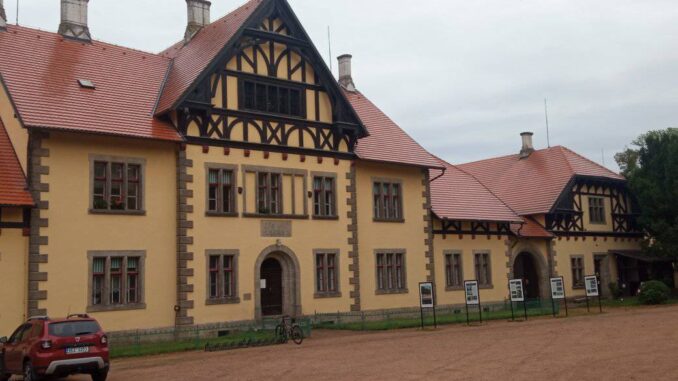 hřebčín slatinany