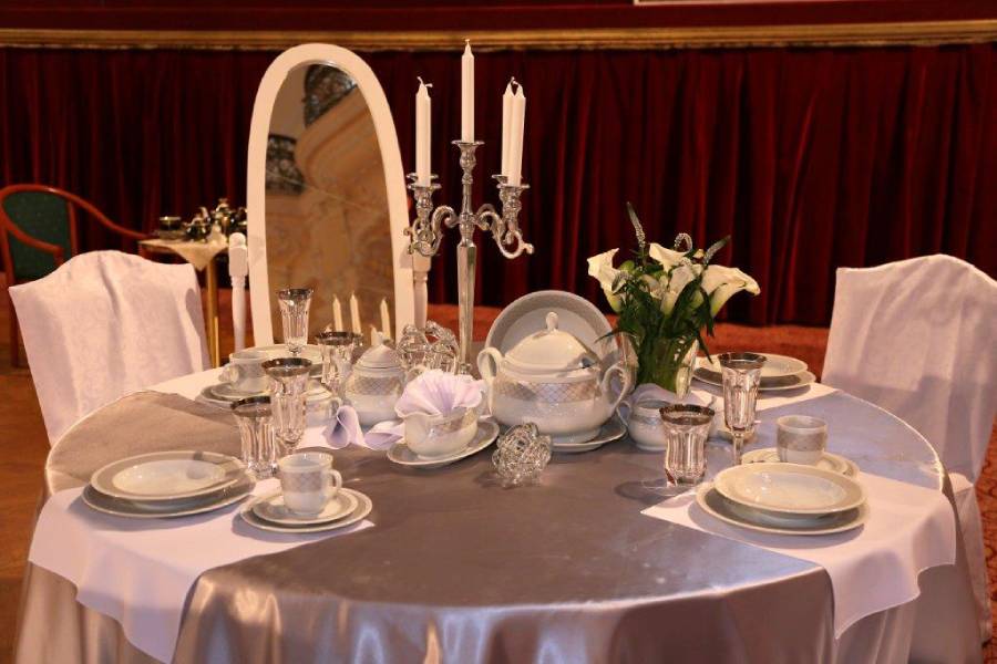 Porcelánové slavnosti v Karlových Varech. Zdroj: Thun 1794 a.s.