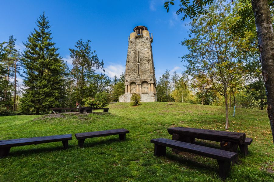 Bismarckova věž na Zelené hoře nedaleko Chebu. Zdroj: Shutterstock.com/Lioneska