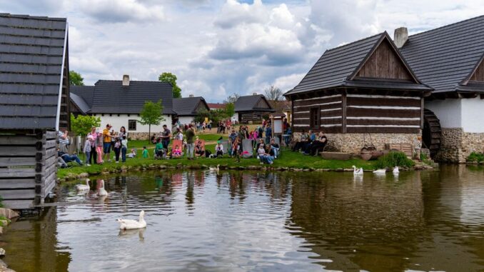 Zdroj: Eden centrum, Bystřice nad Pernštejnem