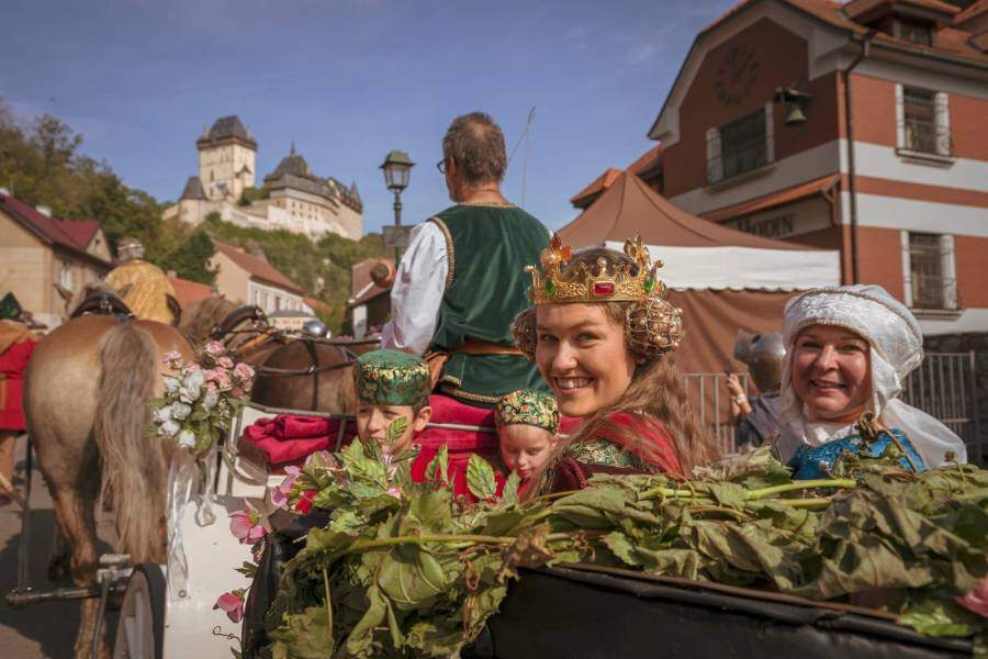 Karlštejnské vinobraní. Zdroj: Karlštejnské kulturní sdružení, z.s.