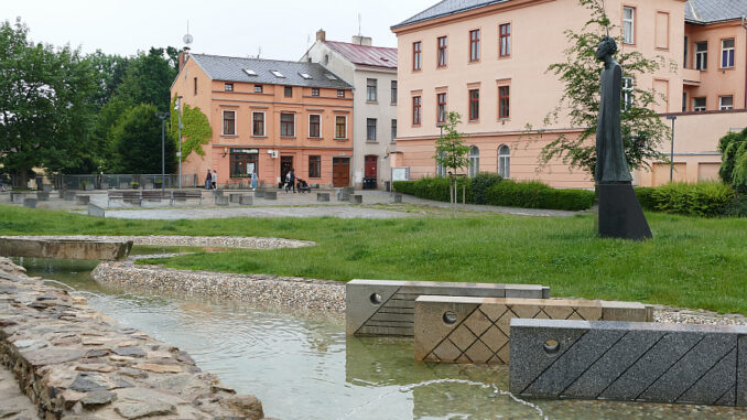 Vodní prvek v parku. Foto: Marek Flak