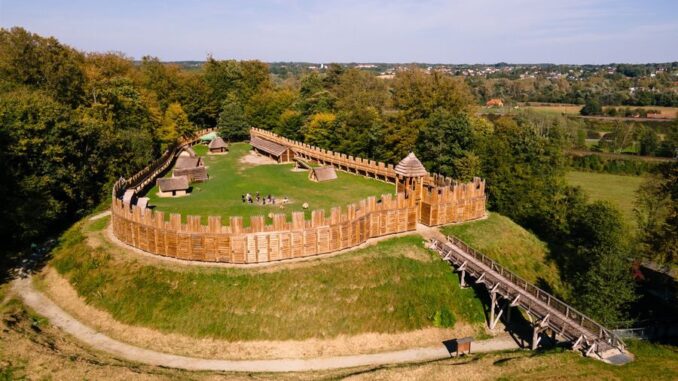 Archeopark Chotěbuz. Foto: Štěpán Bajt. Zdroj: Muzeum Těšínska