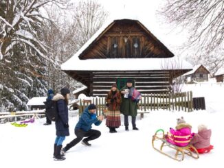 Ve skanzenech, jako je třeba ten v Hlinsku, ožívá duch lidových Vánoc. Zdroj: Národní muzeum v přírodě