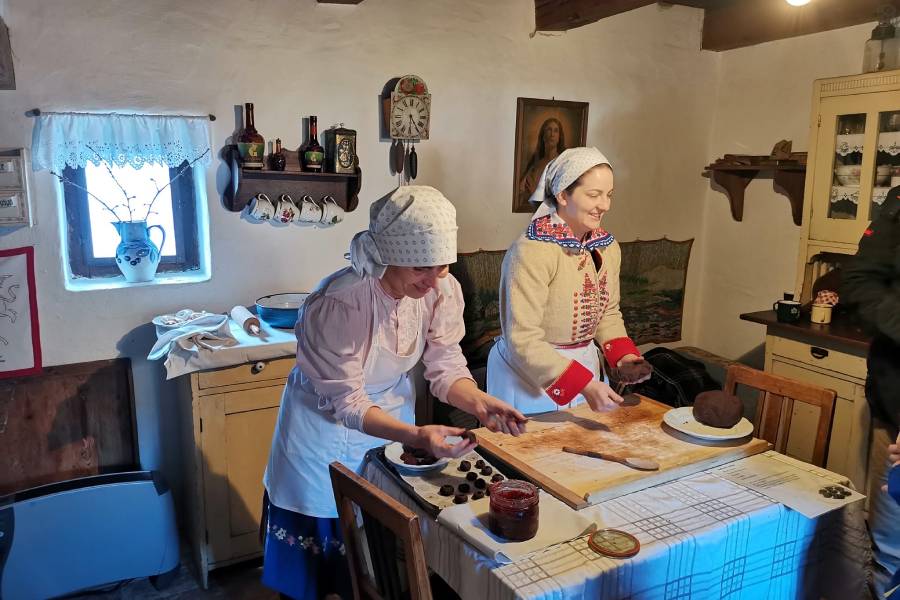 Advent ve skanzenu Strážnice. Zdroj: Národní ústav lidové kultury