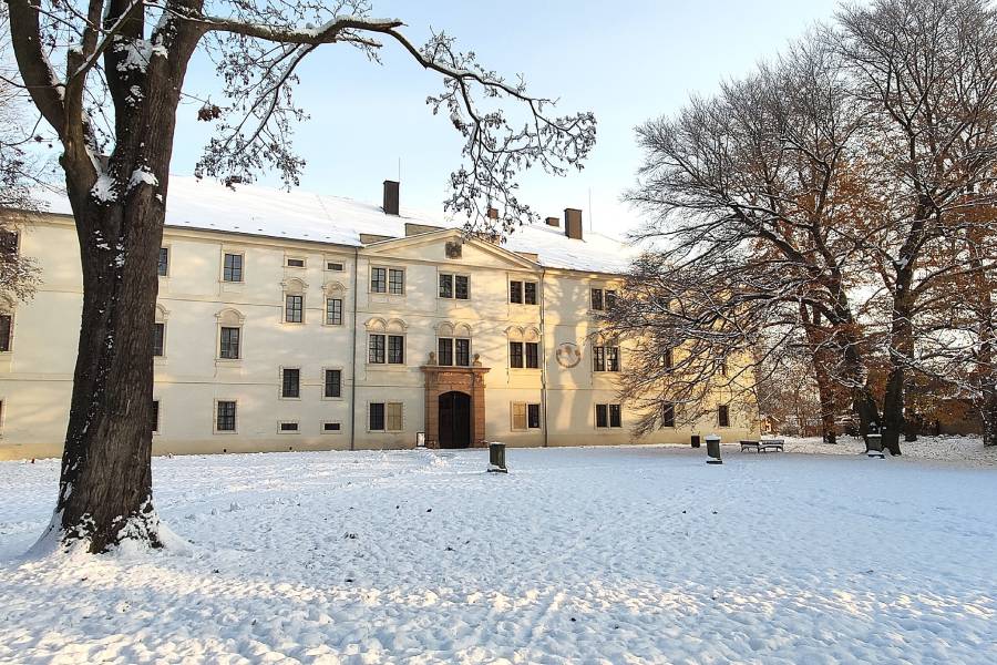 Zámek Křinec v zimě. Zdroj: Zámek Křinec