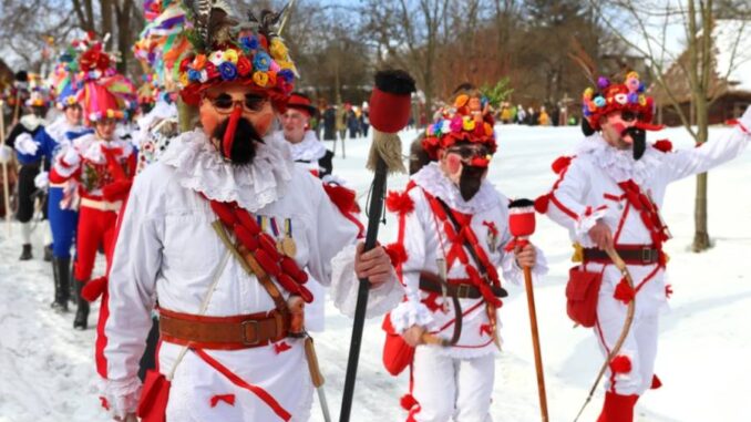 Masopust na Veselém kopci v roce 2023. Foto: Pavel Bulena. Zdroj: Muzeum v přírodě Vysočina
