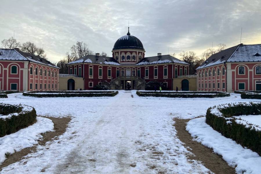 Státní zámek Veltrusy. Zdroj: Národní památkový ústav