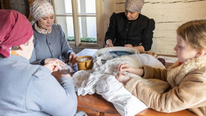 Zima na vsi. Zdroj: Regionální muzeum v Kolíně