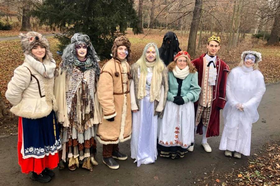 Zimní pohádkový les – Po stopách Sněhové královny v Čakovicích. Zdroj: Velká dobrodružství s.r.o.