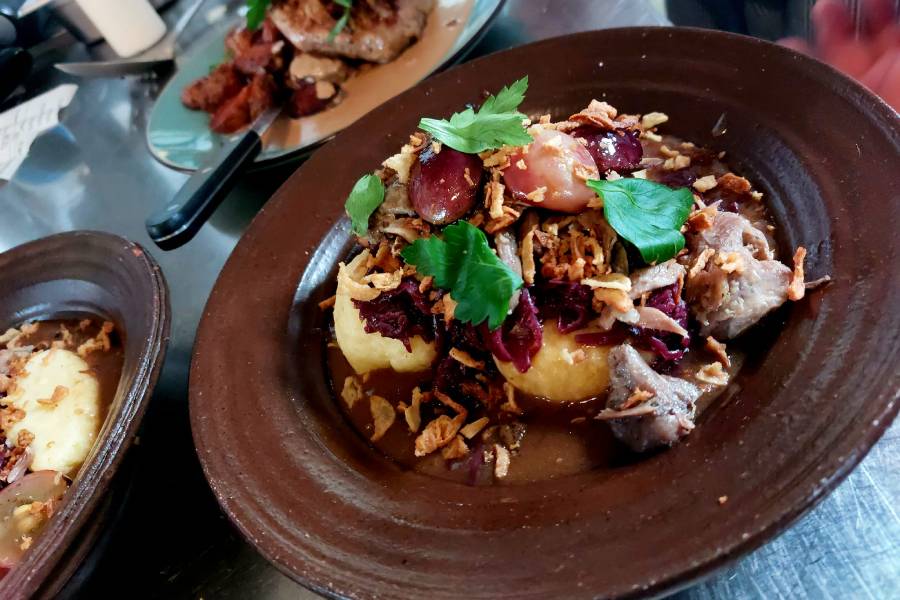 Pokrmy v Malešově. Zdroj: Přátelský pivovar Malešov a.s.