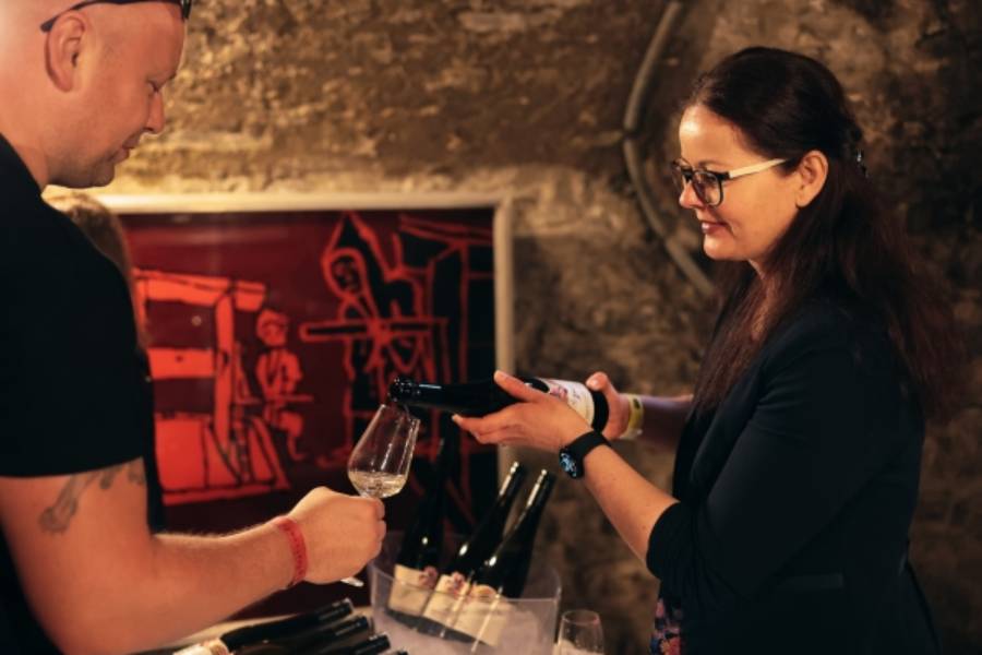 Ochutnávka vína v táborském podzemí. Zdroj: Táborský festival vína z.s.