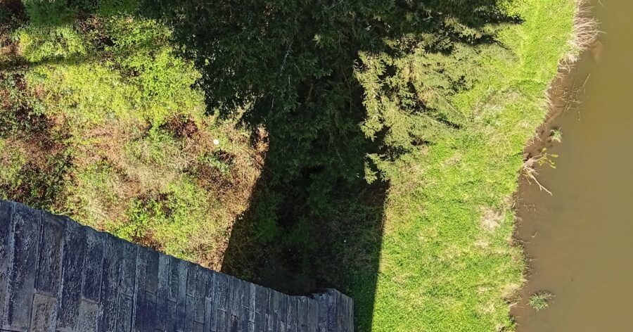 Pilíř viaduktu a údolí Klabavy. Zdroj foto: Pavla Košík jelínková