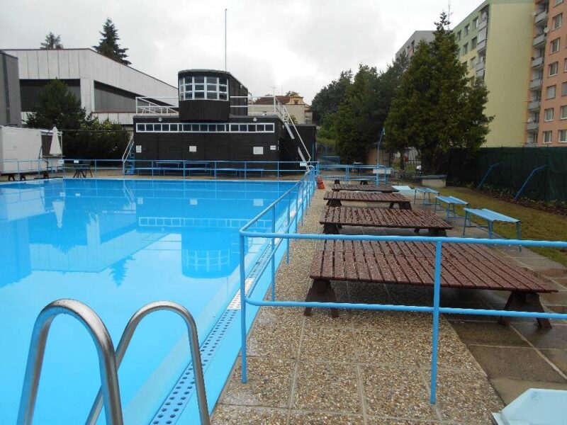 Venkovní bazén Bioska.