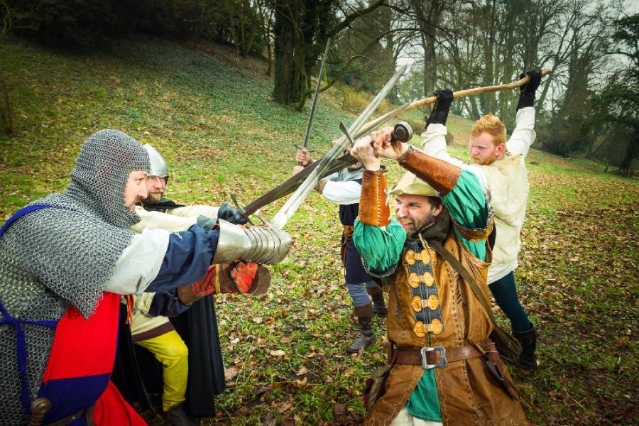 Léto s Robinem Hoodem. Zdroj: Zámek Loučeň