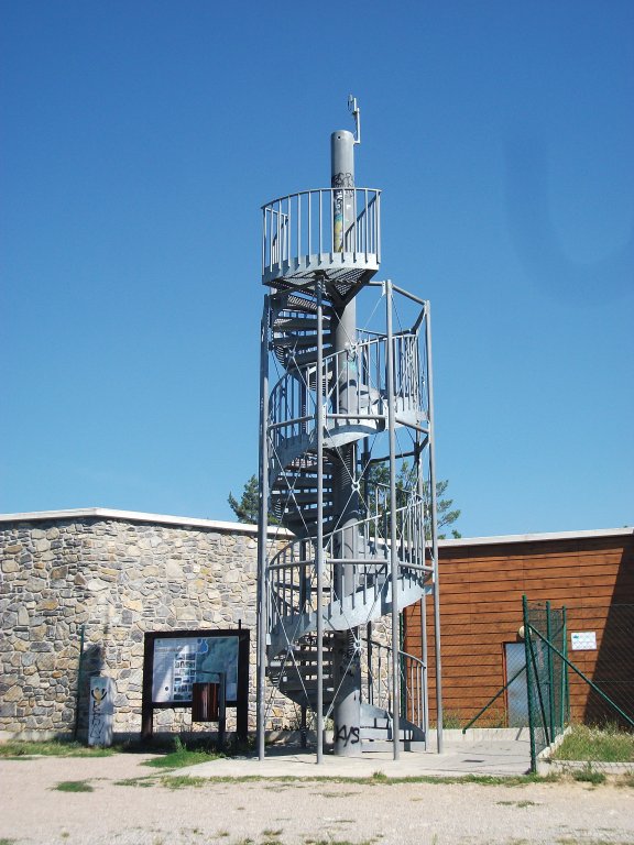 Rozhledna Mokrá-Horákov. Zdroj: <a href="https://www.rozhlednovymrajem.cz/">rozhlednovymrajem.cz</a>