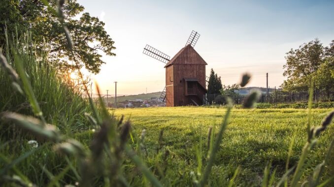 Větrný mlýn Velké Těšany. Zdroj fotografie: Kroměřížsko