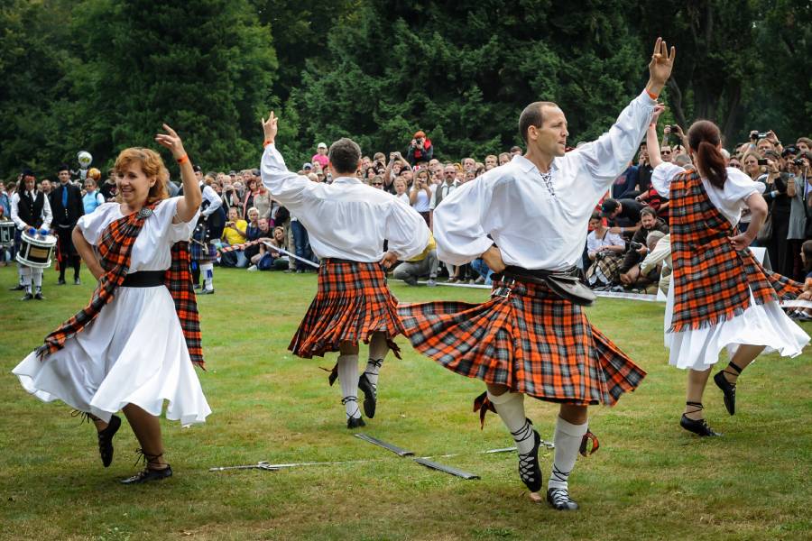 Skotské hry na Sychrově. Zdroj: Agentura Skotské hry