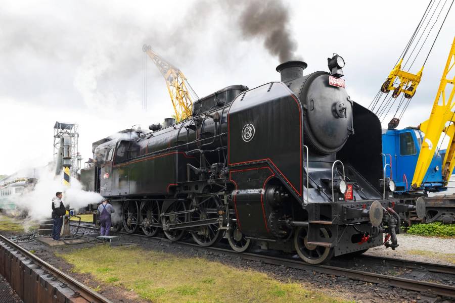 Tábor s párou. Zdroj: České dráhy
