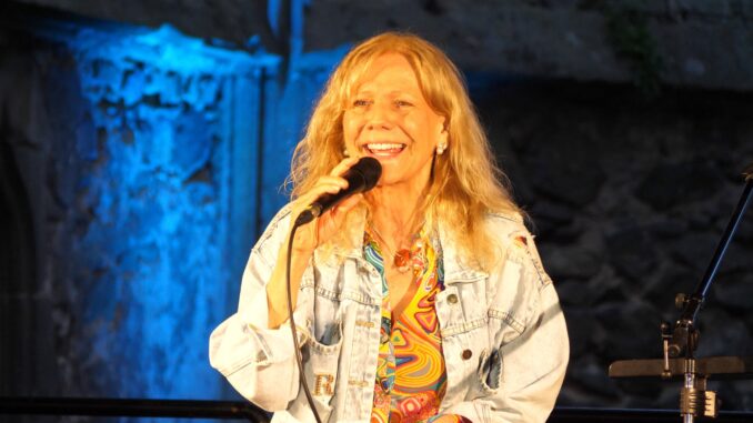 Zdroj: Oficiální profil zpěvačky a kytaristky Lenky Filipové