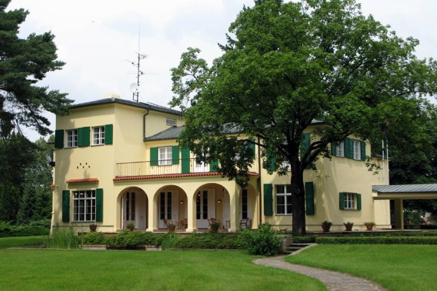 Benešova vila. Autor: Irena Veselá, volná licence. Zdroj: Wikimedia Commons