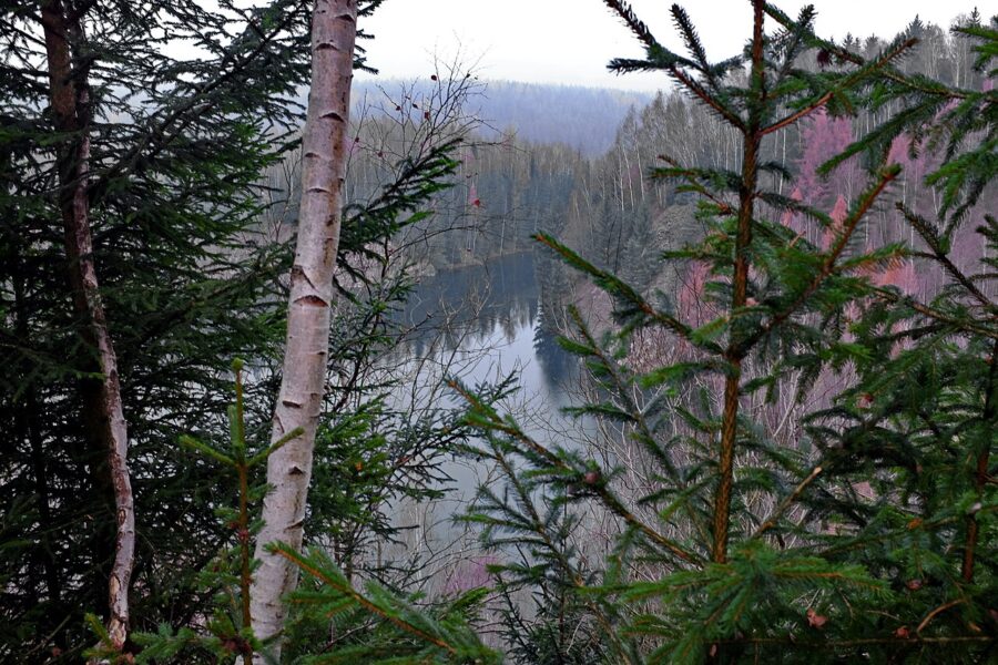 Kernberg, zatopený lom.