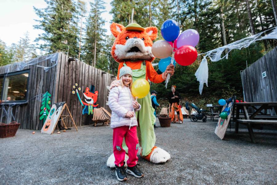 Podzimní animace s lišákem Foxem. Zdroj: Stezka korunami stromů Lipno