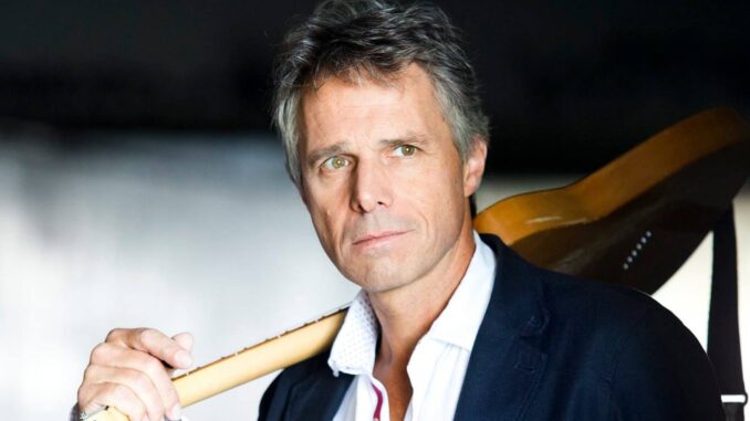 Zdroj: FB profil hudebního skladatele, textaře, producenta, kytaristy a zpěváka Janka Ledeckého