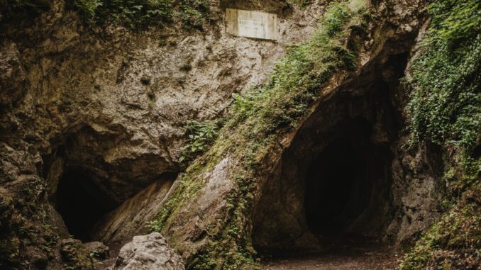 Jeskyně Šipka na vrchu Kotouč