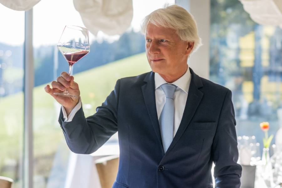 Sametový víkend s L. Špačkem a P. Sapíkem. Zdroj: Resort Valachy Velké Karlovice