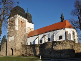 Opevněný kostel sv. Jana Křtitele ve Velké Bíteši. Foto: Petr Fabian. Zdroj: Hrady-zříceniny.cz