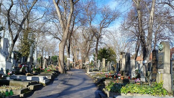 Bubenečský hřbitov.