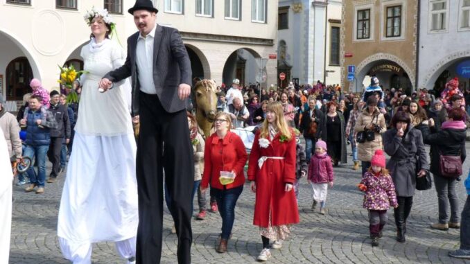 Velikonoční hrkání a festival Na zemi. Zdroj: Statutární město České Budějovice, inBudejovice.cz