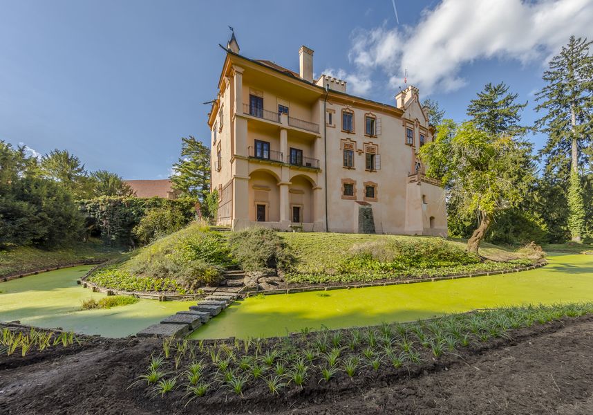 Zámek Vrchotovy Janovice. Zdroj: Národní muzeum