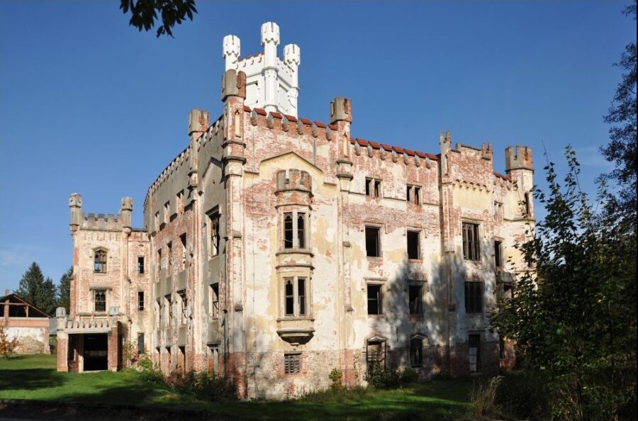 Zámek Český Rudolec. Foto: Petr Fabian. Zdroj: <a href="http://www.hrady-zriceniny.cz">Hrady-zříceniny.cz</a>