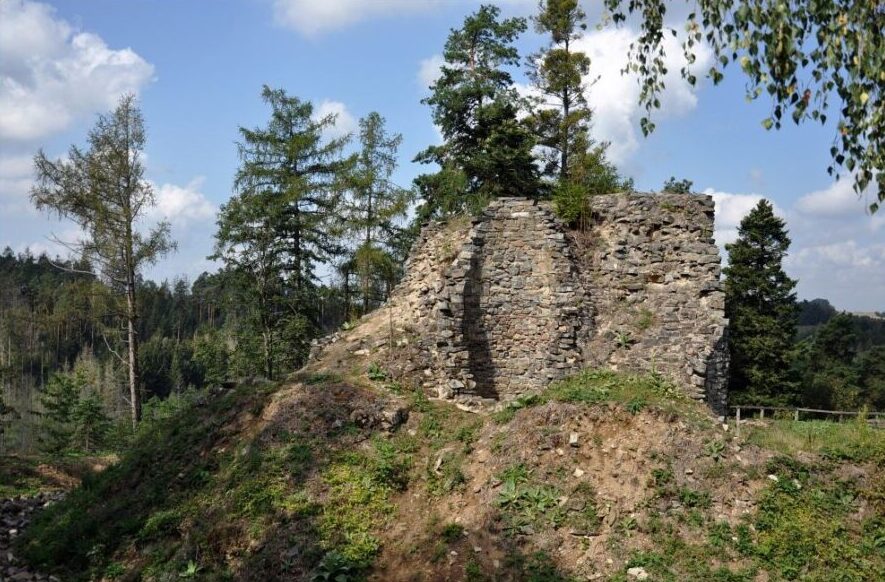 Zřícenina hradu Lísek v Kraji Vysočina. Foto: Petr Fabian. Zdroj: Hrady-zříceniny.cz