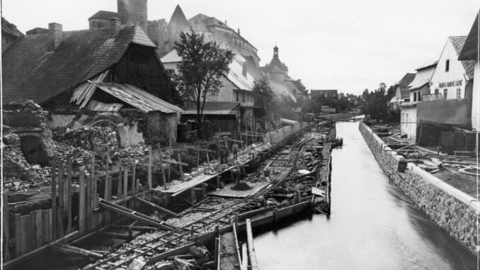 Zdroj foto: Muzeum fotografie a moderních obrazových médií J. Hradec